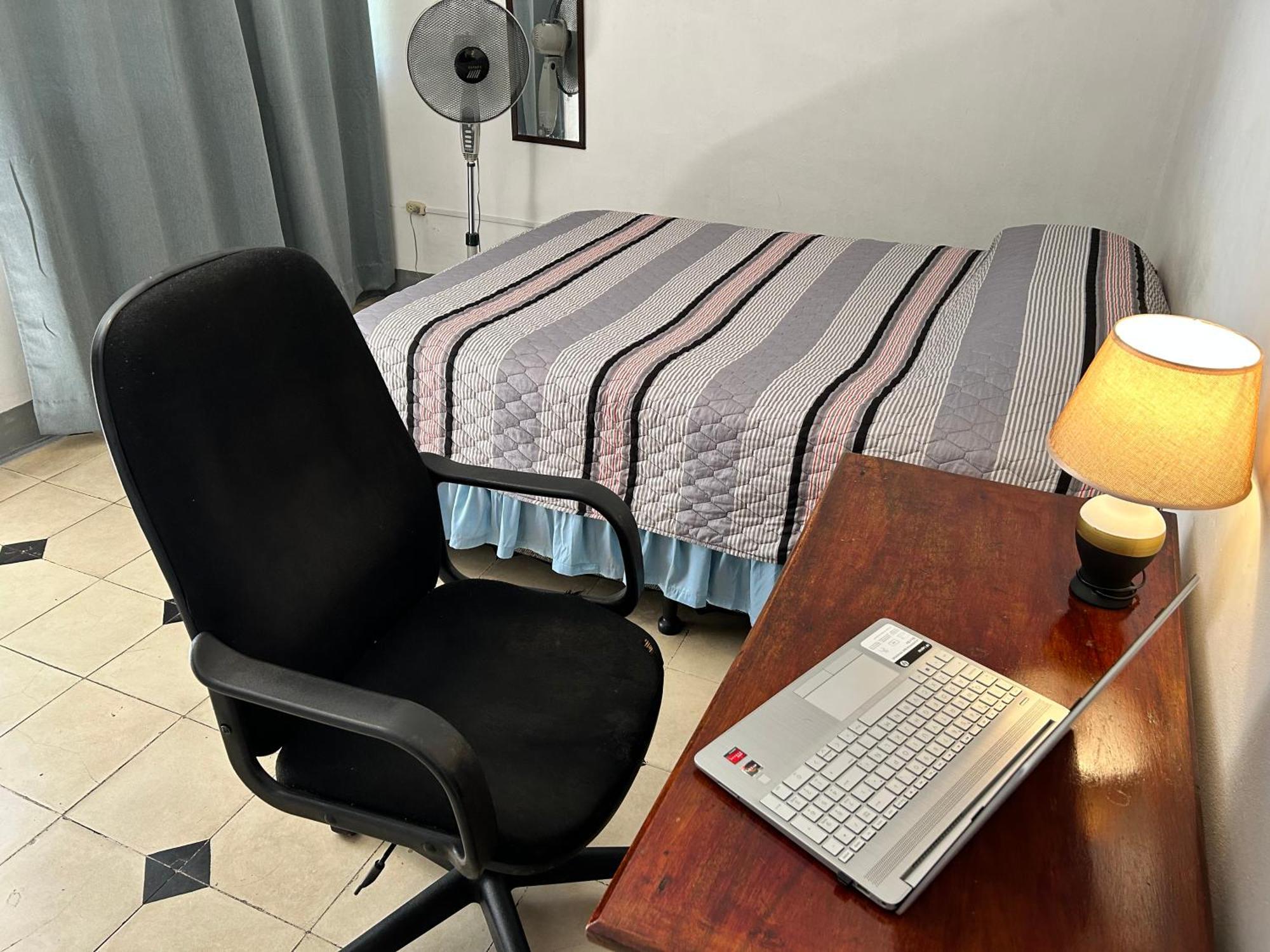 El Callejon Guest House Leon Ngoại thất bức ảnh