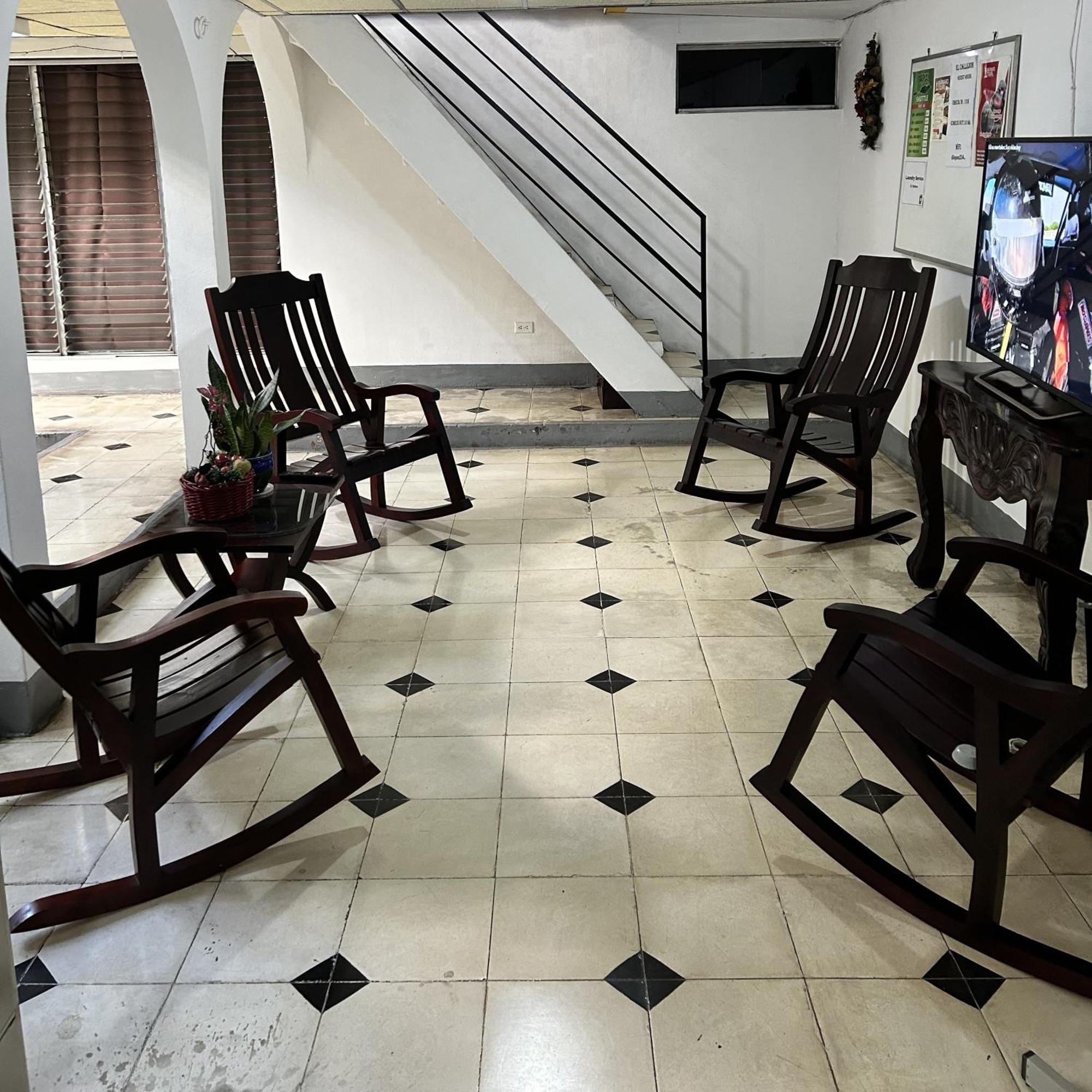 El Callejon Guest House Leon Ngoại thất bức ảnh