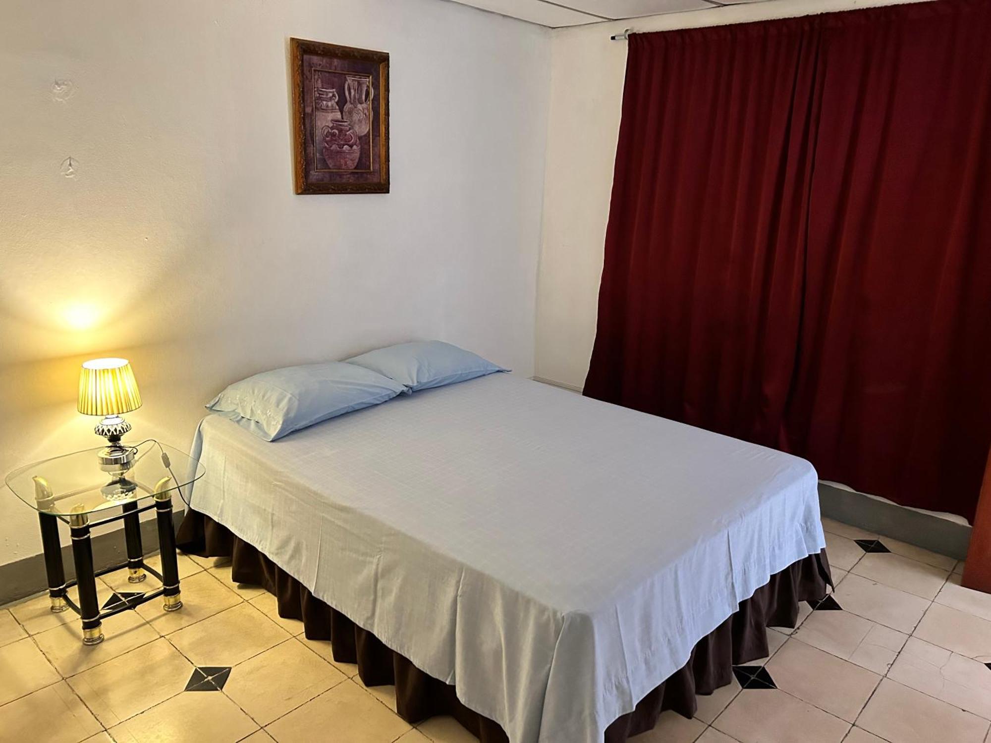 El Callejon Guest House Leon Ngoại thất bức ảnh