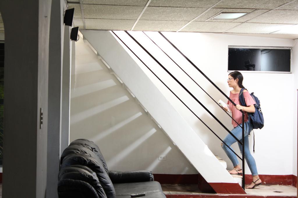 El Callejon Guest House Leon Ngoại thất bức ảnh