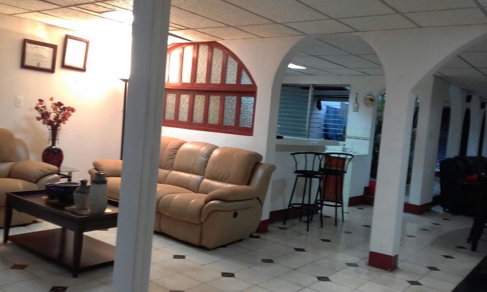 El Callejon Guest House Leon Ngoại thất bức ảnh