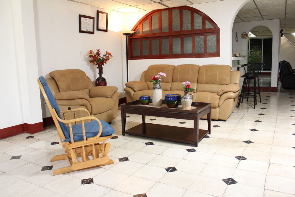 El Callejon Guest House Leon Ngoại thất bức ảnh
